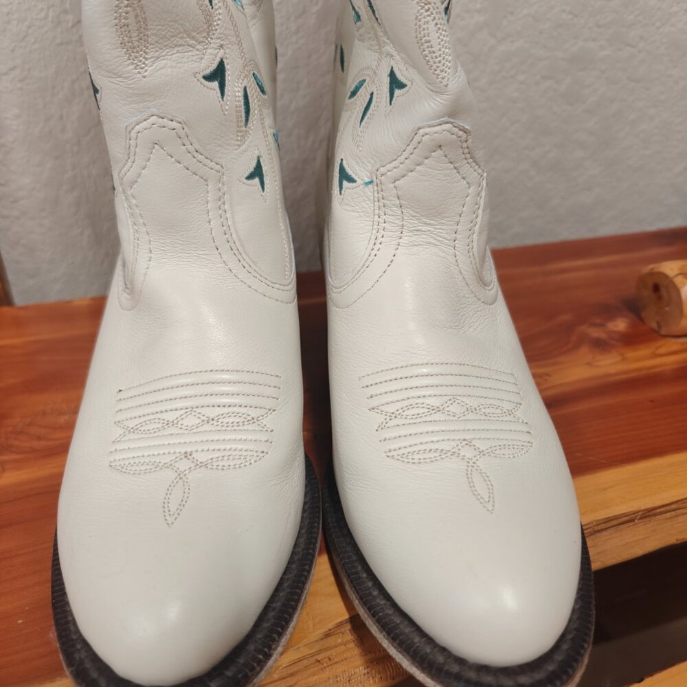Ariat Boots - Picture 2 of 13
